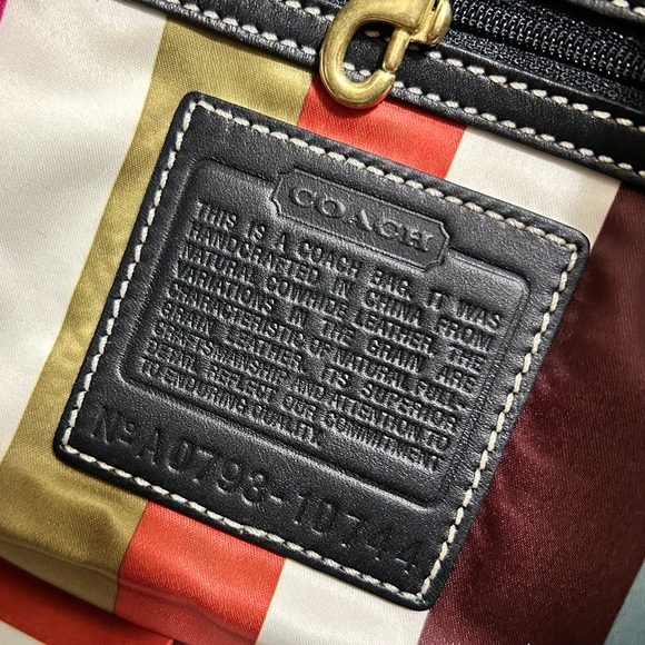 COACH - Ergo Tote 🖤 - Picture 7 of 7